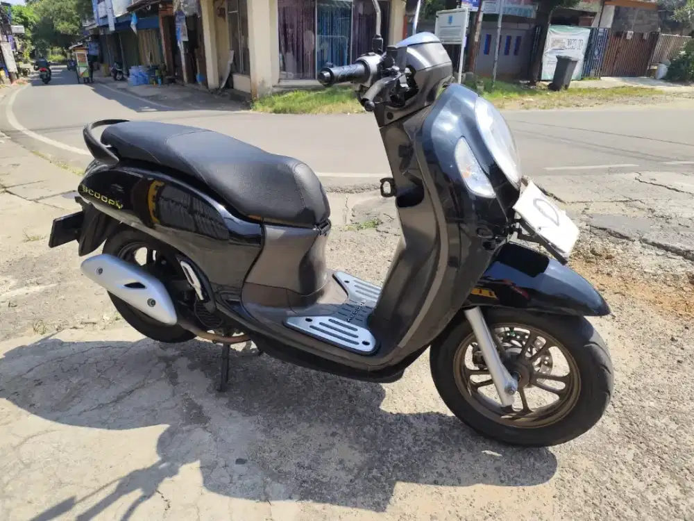 Honda scoopy prestige Keyles thun 2021