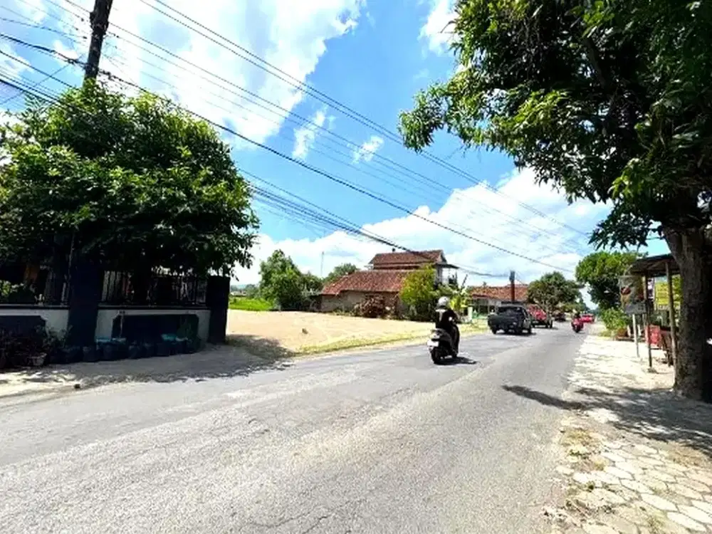 Tanah Jogja Dijual di Jl. Raya Berbah Dekat Candi Prambanan