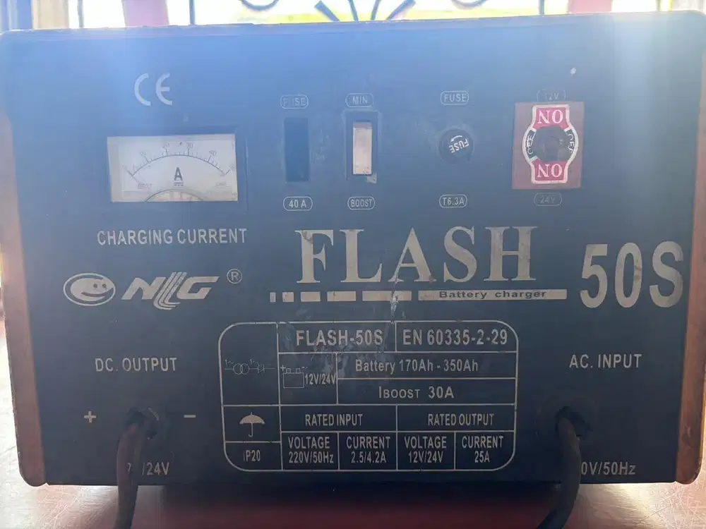 Charger Aki merk NLG Flash 50S