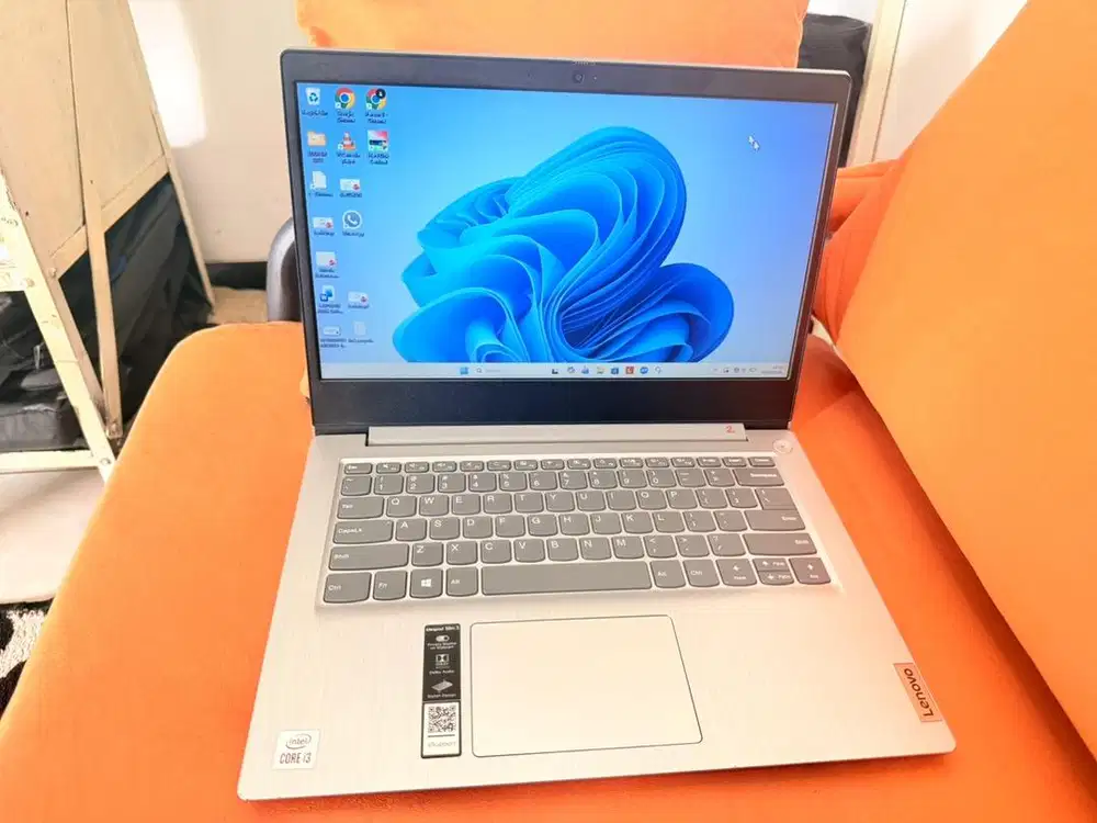 Laptop Desain Lenovo Slim 3 Core i3 gen 10 Cakep
