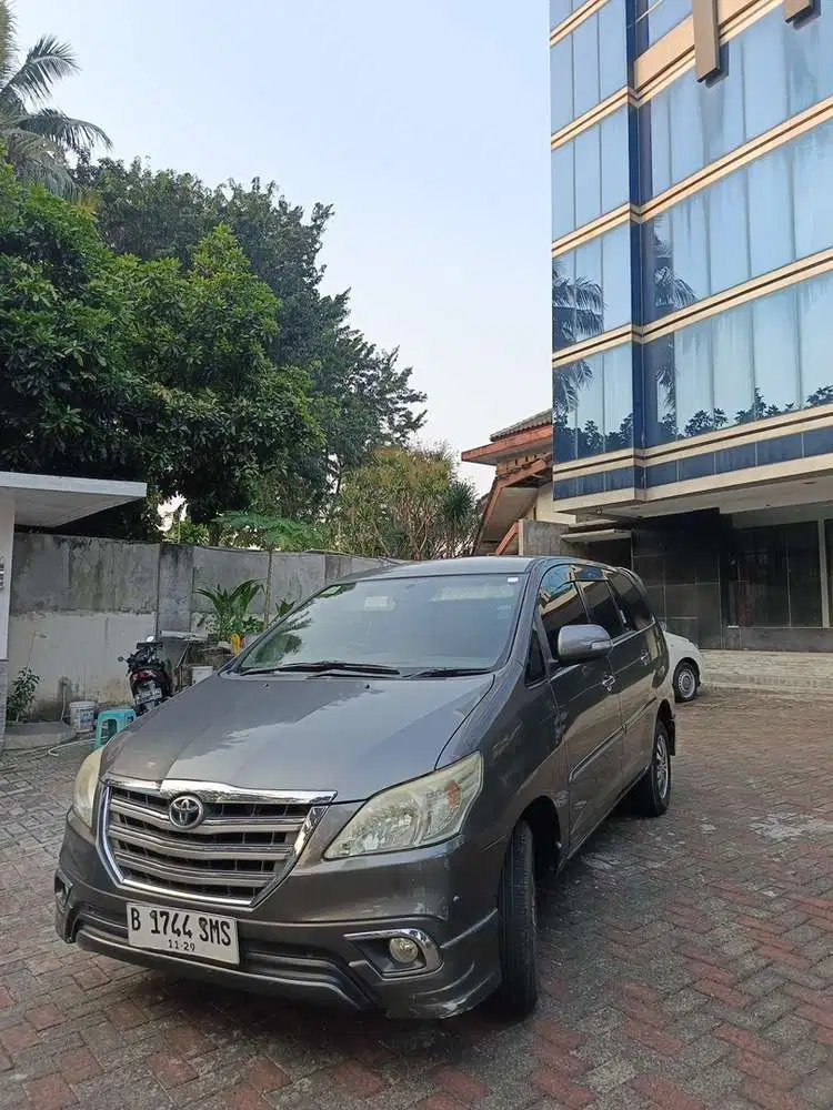 Toyota Kijang Innova 2016 Bensin