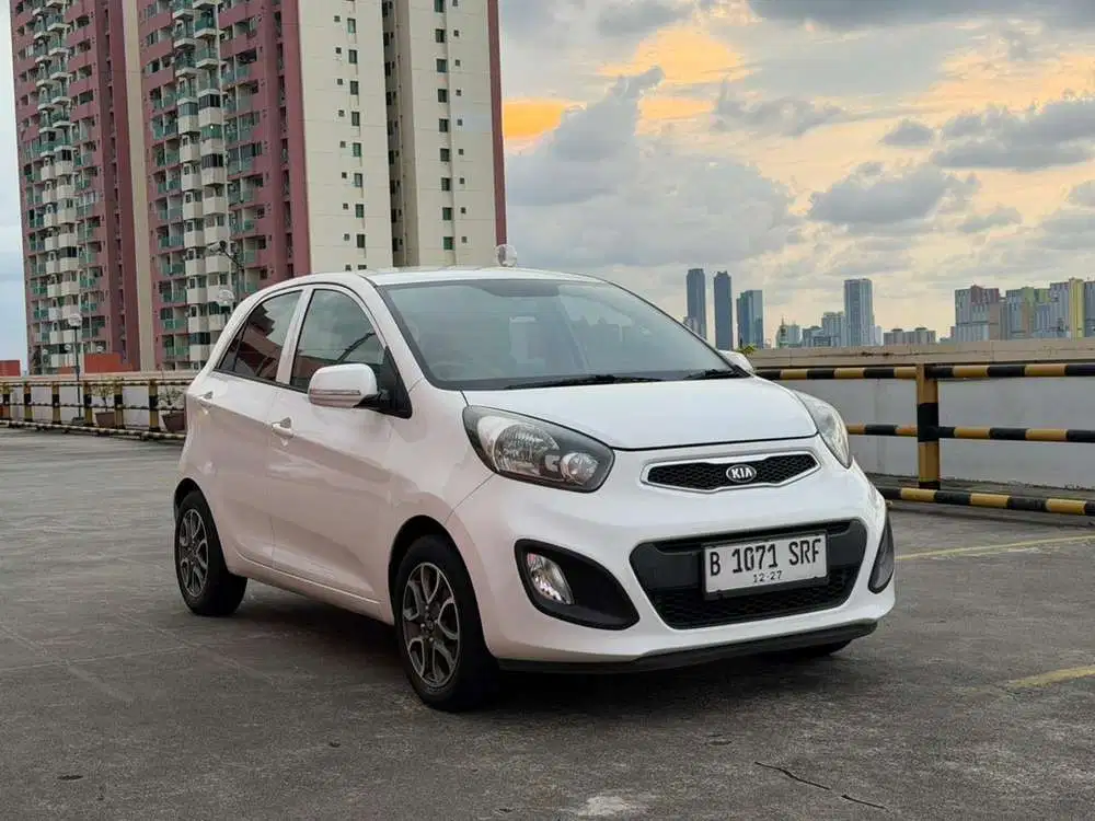 Kia Picanto SE 2012 M/T