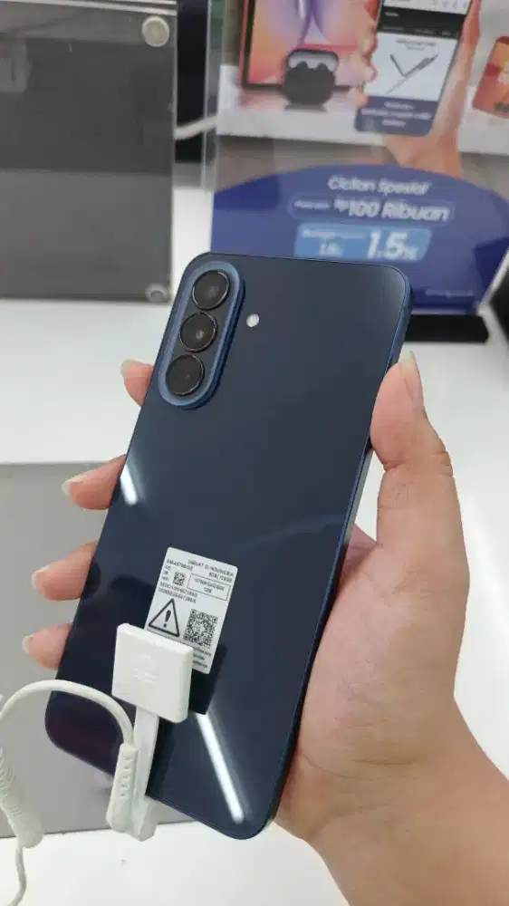 Samsung A57 8/128 GB