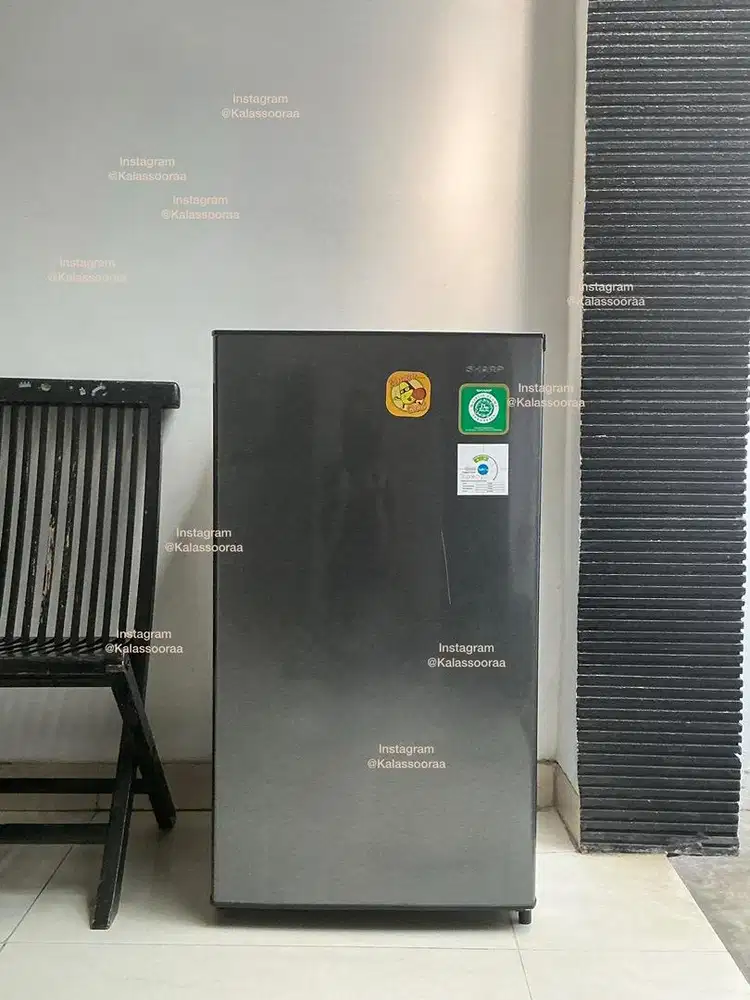 Kulkas Sharp 1 Pintu 133L Mulus Normal 100% - Bekasi Jatibening