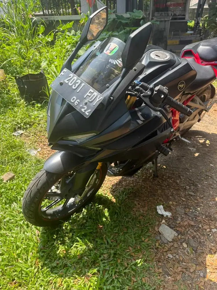 Dijual cbr 250 cc tahun 2019