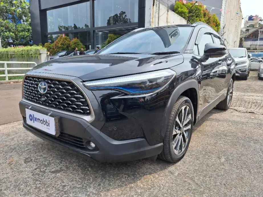DP Murah Toyota Corolla Like New 1.8 Cross Hybrid Bensin-AT 2023