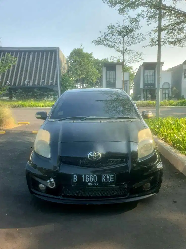 Toyota Yaris 2011 Bensin