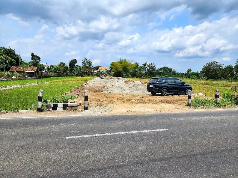 Dekat Kuliner Iwak Kalen Dijual Tanah Yogyakarta di Jl. Sidokarto