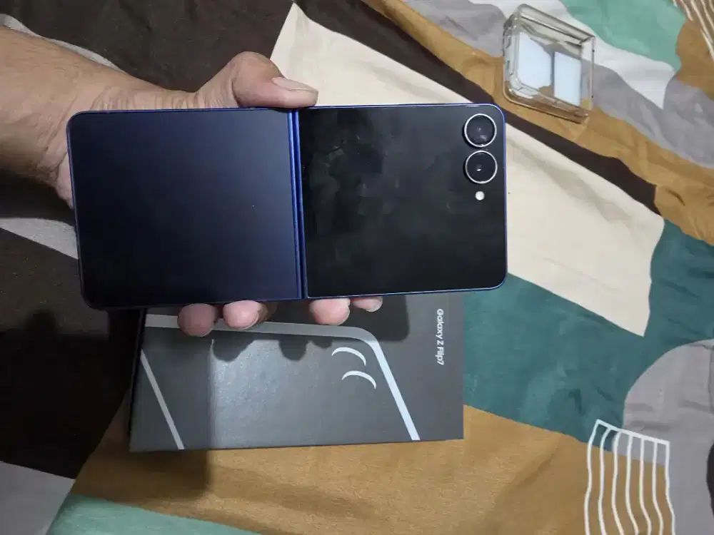 Samsung Z Flip 7