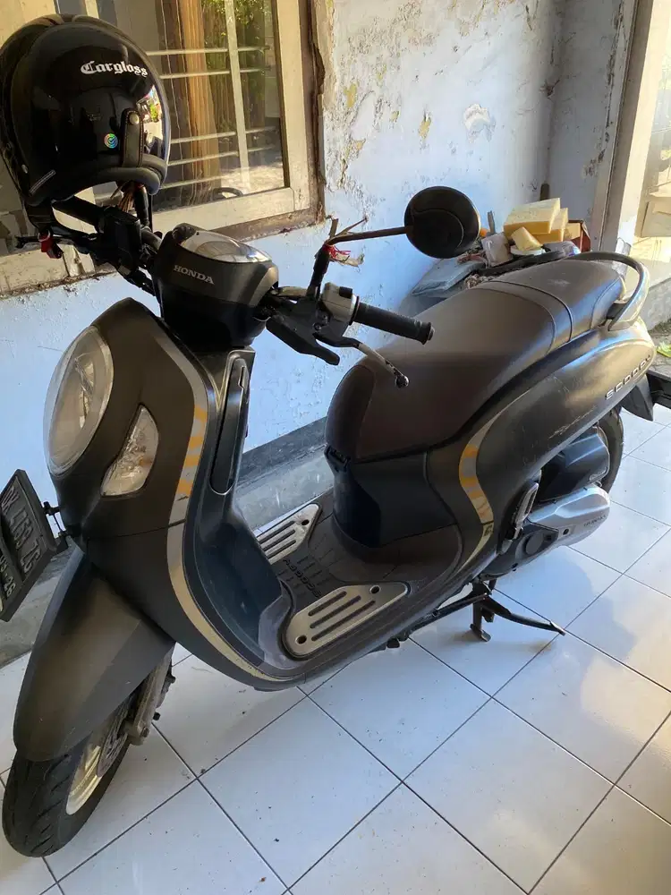 Dijual motor scoopy tahun 2021