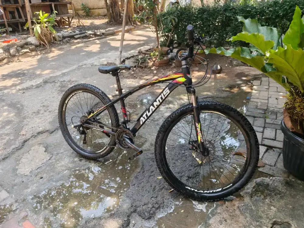 Sepeda gunung MTB atlantis