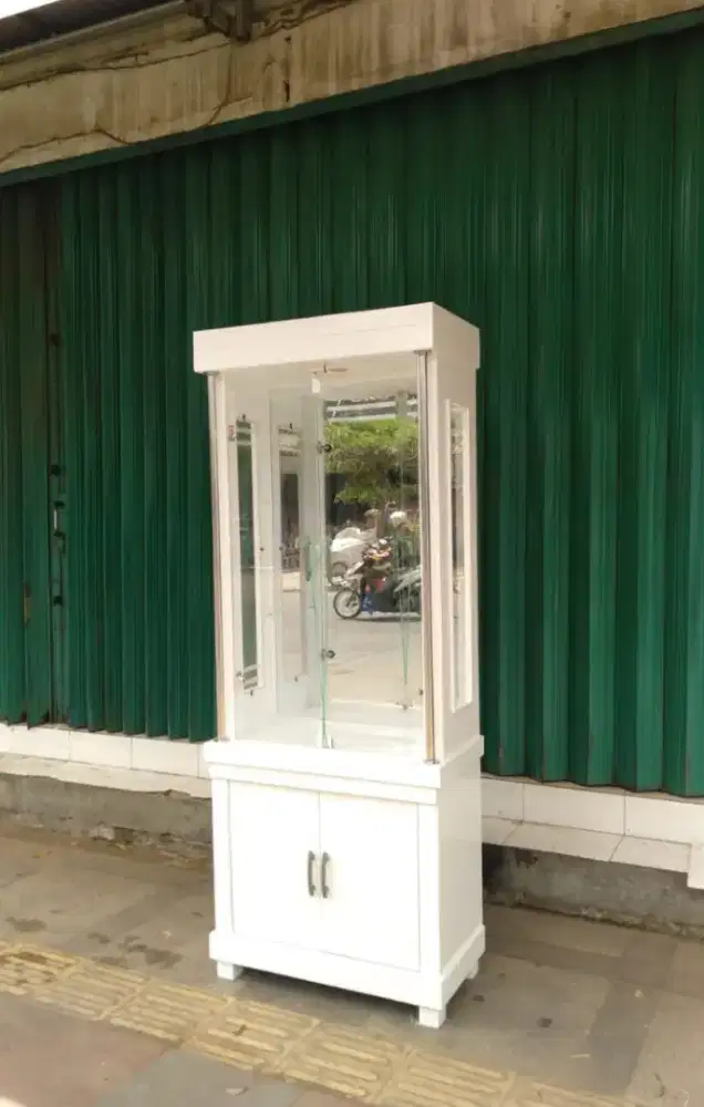 lemari hias pajangan cristal 2 pintu anti lembab jamur rayap
