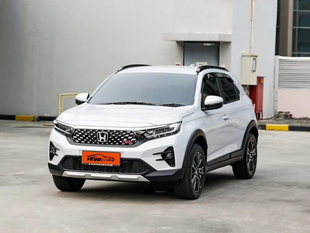 Honda WRV RS Matic 2024 Putih Ganjil