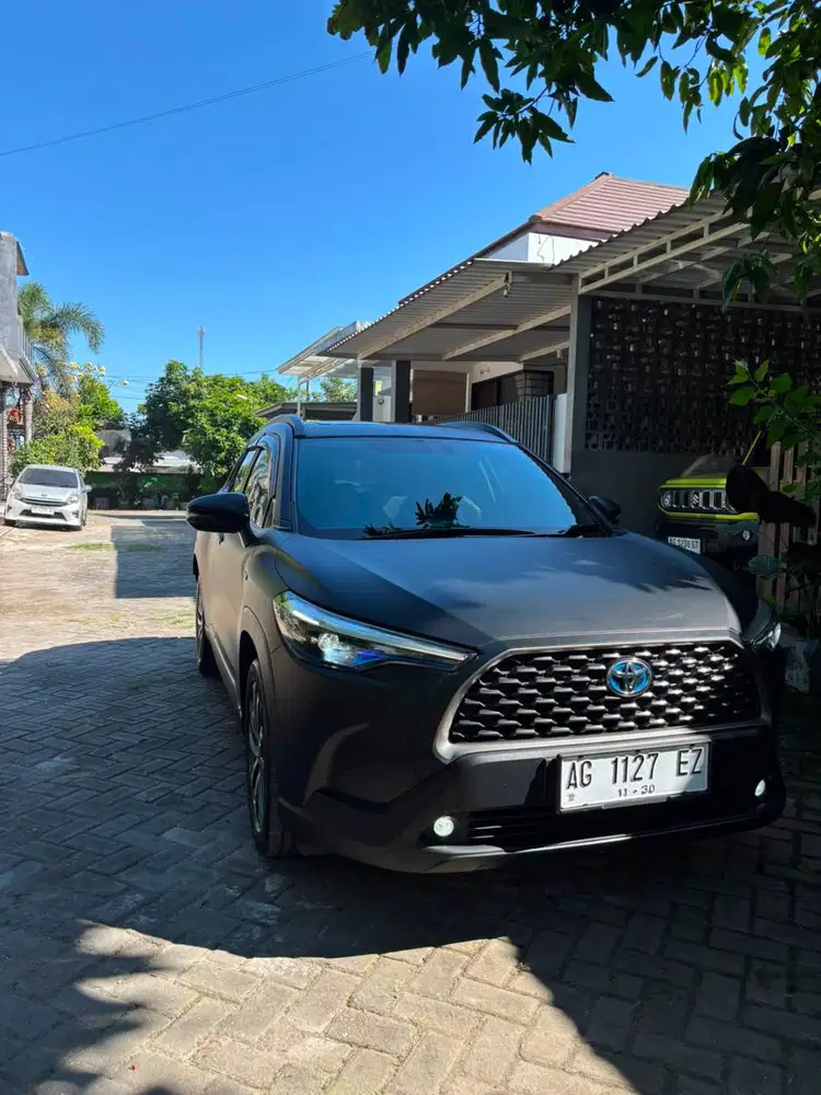 Jual corolla cross hybrid AT  1.8 (2020)