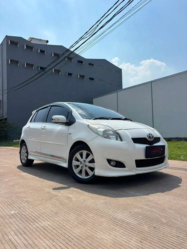 Toyota Yaris S Limited matic 2011 bekas murah