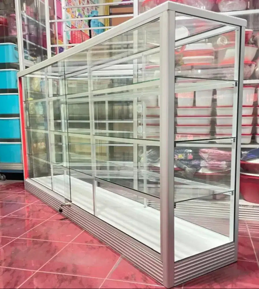Etalase Panjang 2M x 1M Untuk Perlengkapan Usaha Anda