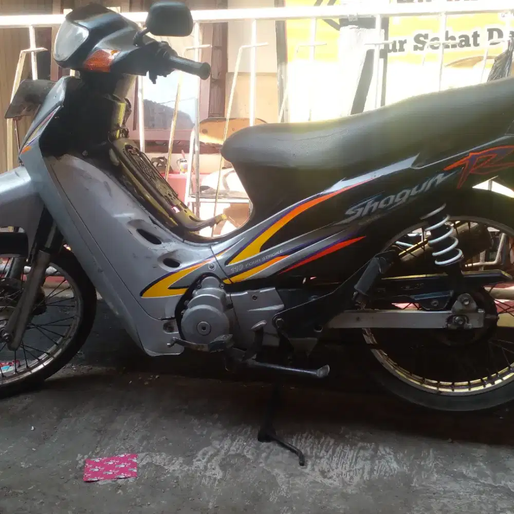 Jual suzuki shogun 2002 kumplit pjk mati