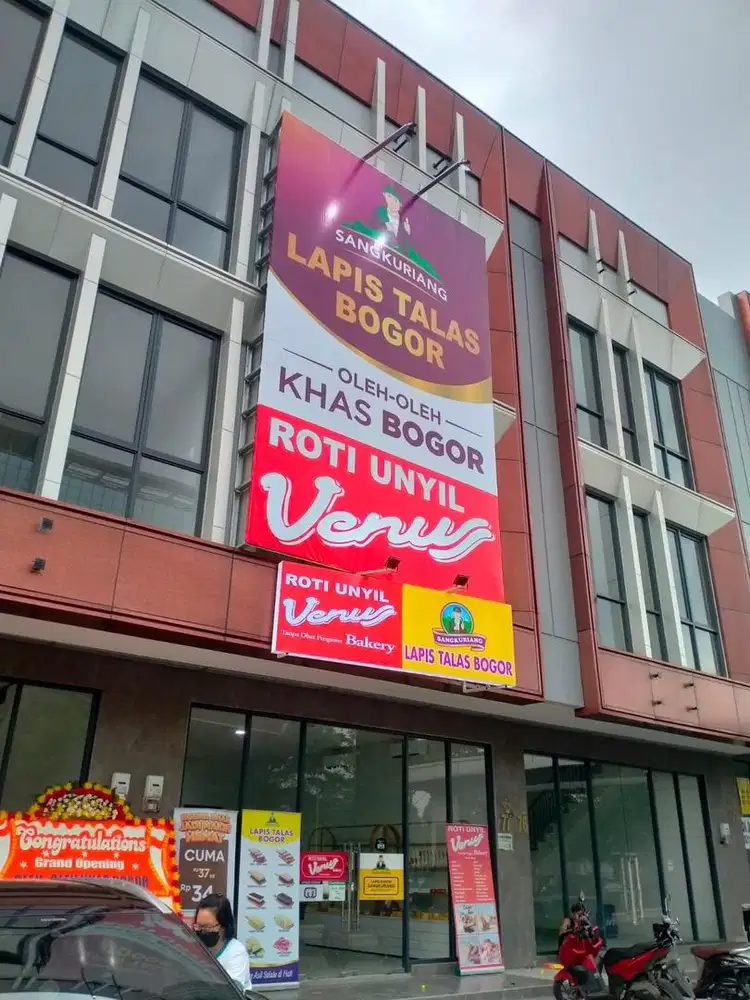 Billboard, Neon box, Neon flex, Huruf timbul, Display akrilik