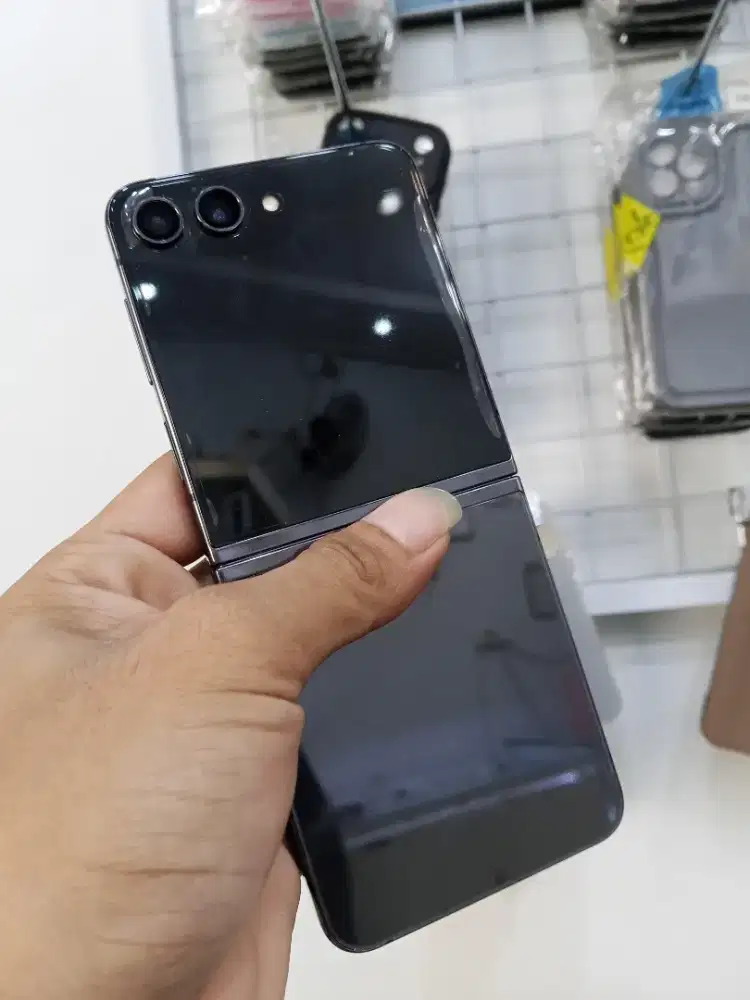 Samsung flip 5 mines lyr ada tompel kecil