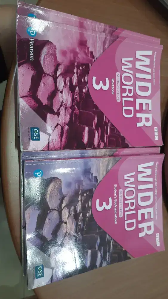 Buku cetak winder world 3 kelas 8 / SMP 2