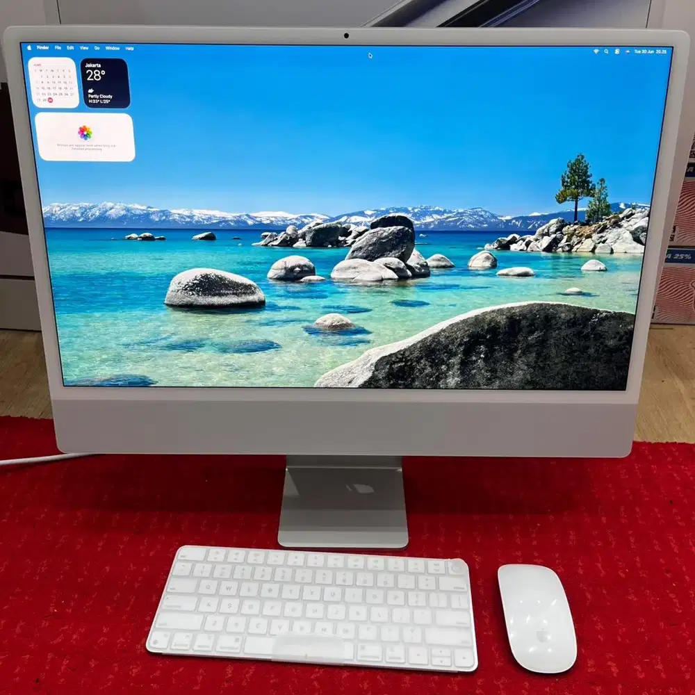 iMac 24 inch, M3 2023 Silver Four Ports