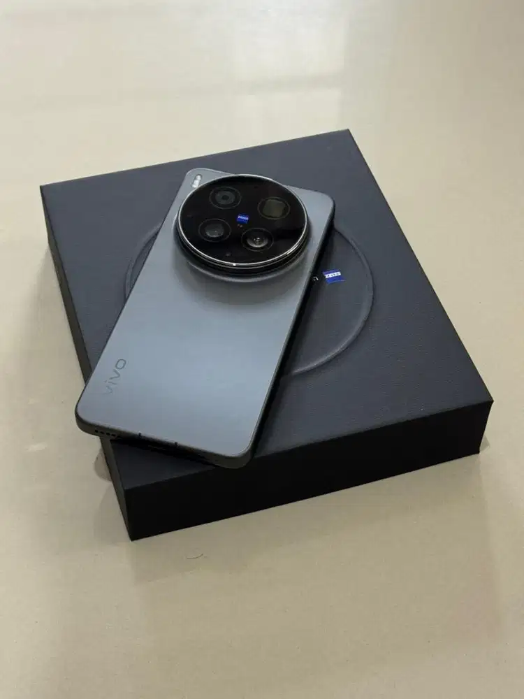Vivo X300 Ultra Garansi Resmi Vivo Indonesia