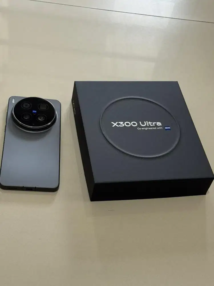 Vivo X300 Ultra Garansi Resmi Vivo Indonesia