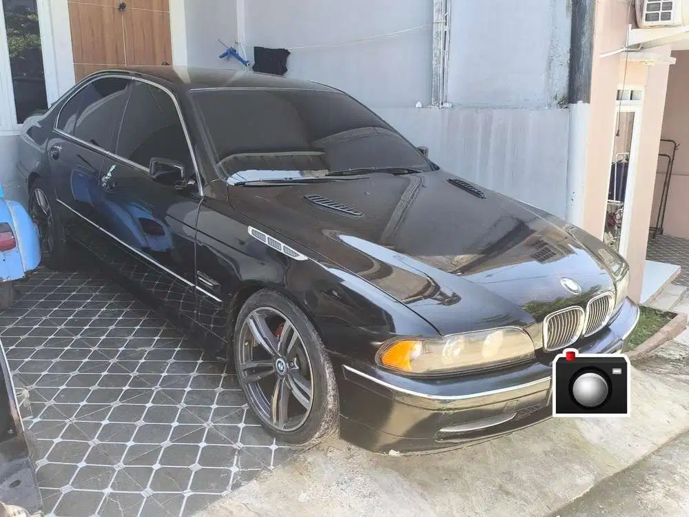 BMW 528i 1998 Bensin