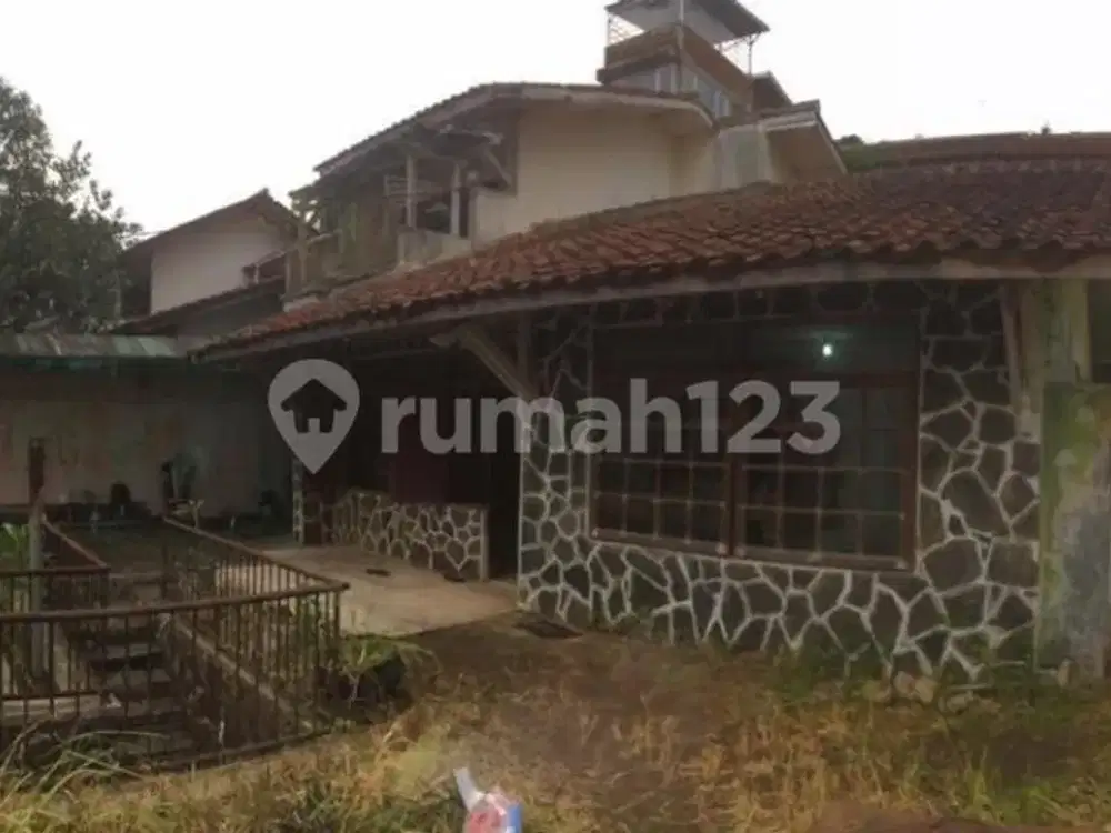 Rumah Awiligar Bandung- Belakang Clover Garden Hotel, Bandung