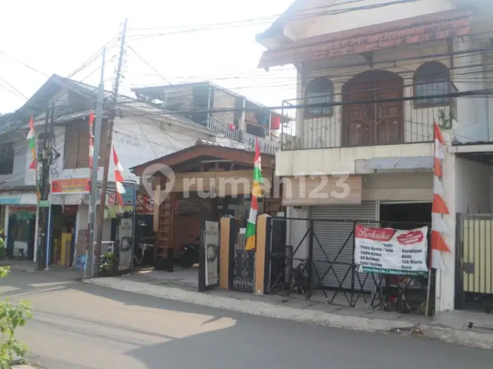 Rumah di Tebet Pancoran Siap Huni 2Lantai