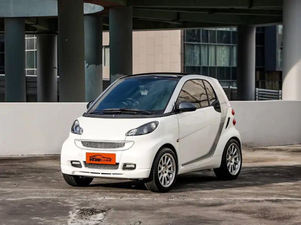 Smart Fortwo AT 2010 Putih
