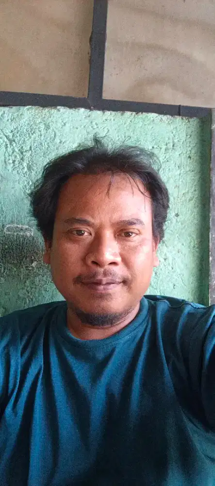 Saya sedang mencari pekerjaan sebagai driver