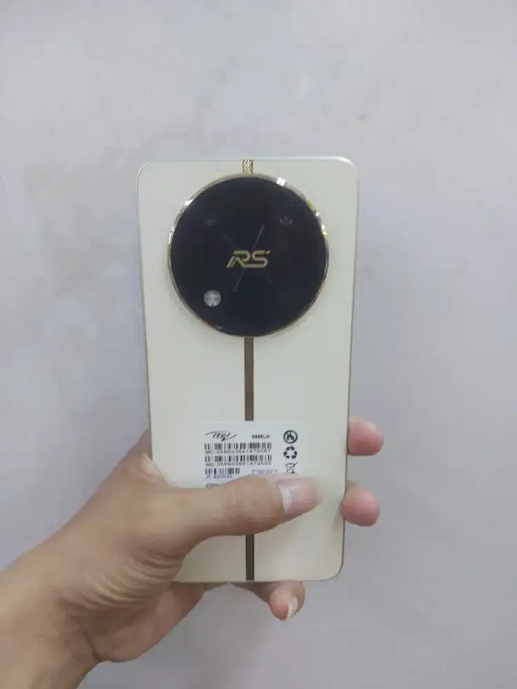 ITEL RS4 8/128GB