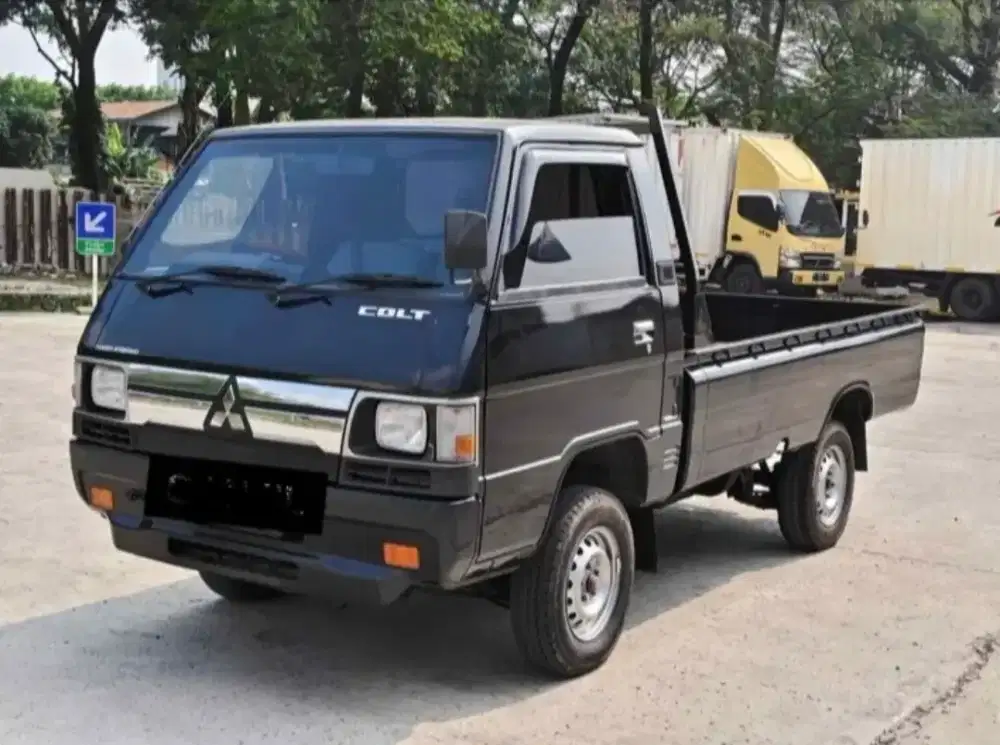 Mitsubishi Colt L300 tahun 2024..