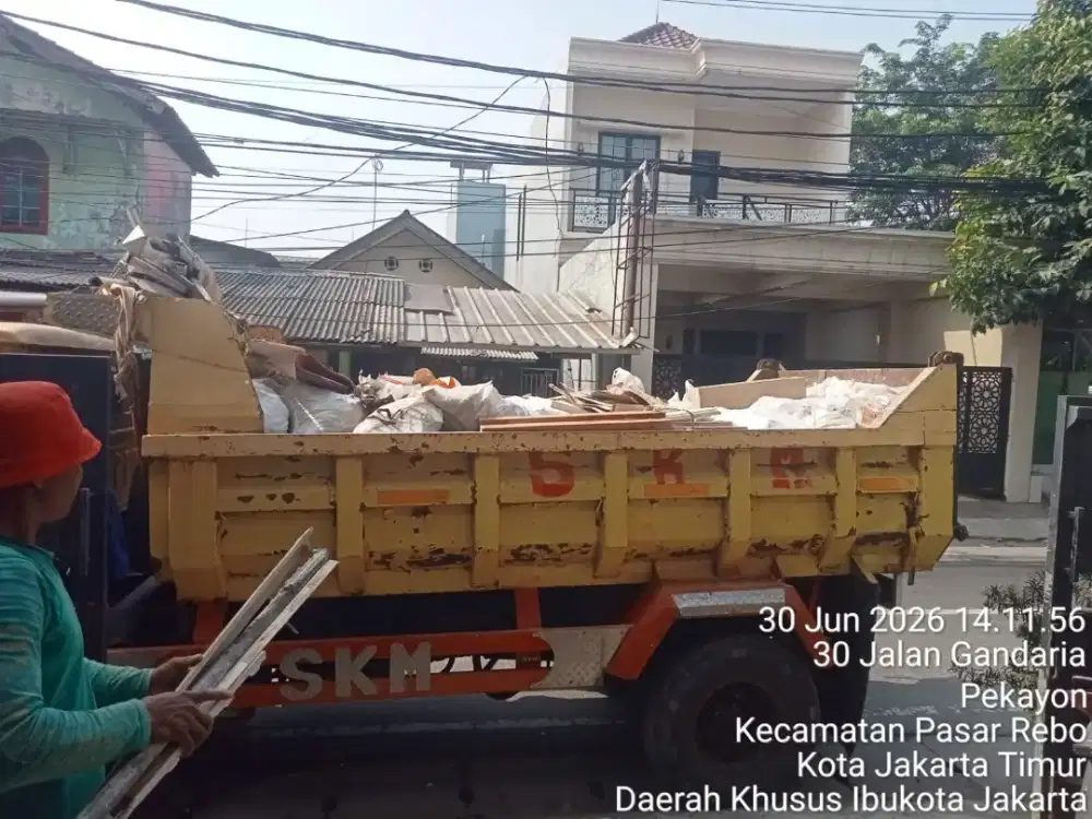 Urugan tanah campur tanah merah puing murni angkut puing tanah