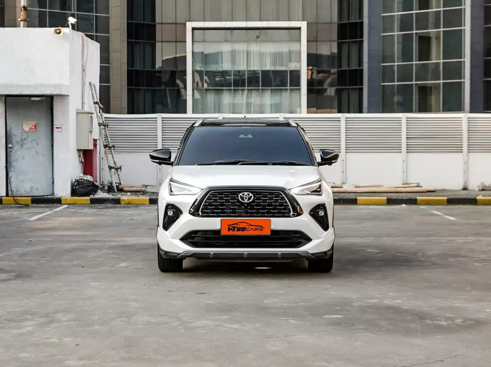 Toyota Yaris Cross S Hev 1.5 GR Tss Matic putih 2023