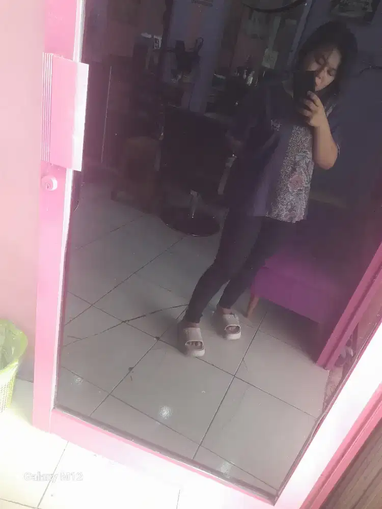 Sedang mencari pekerjaan yg paruh waktu  pp