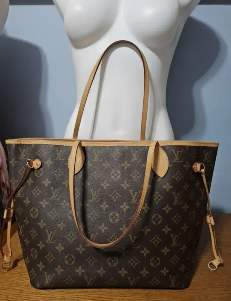 Louis Vuitton neferfull