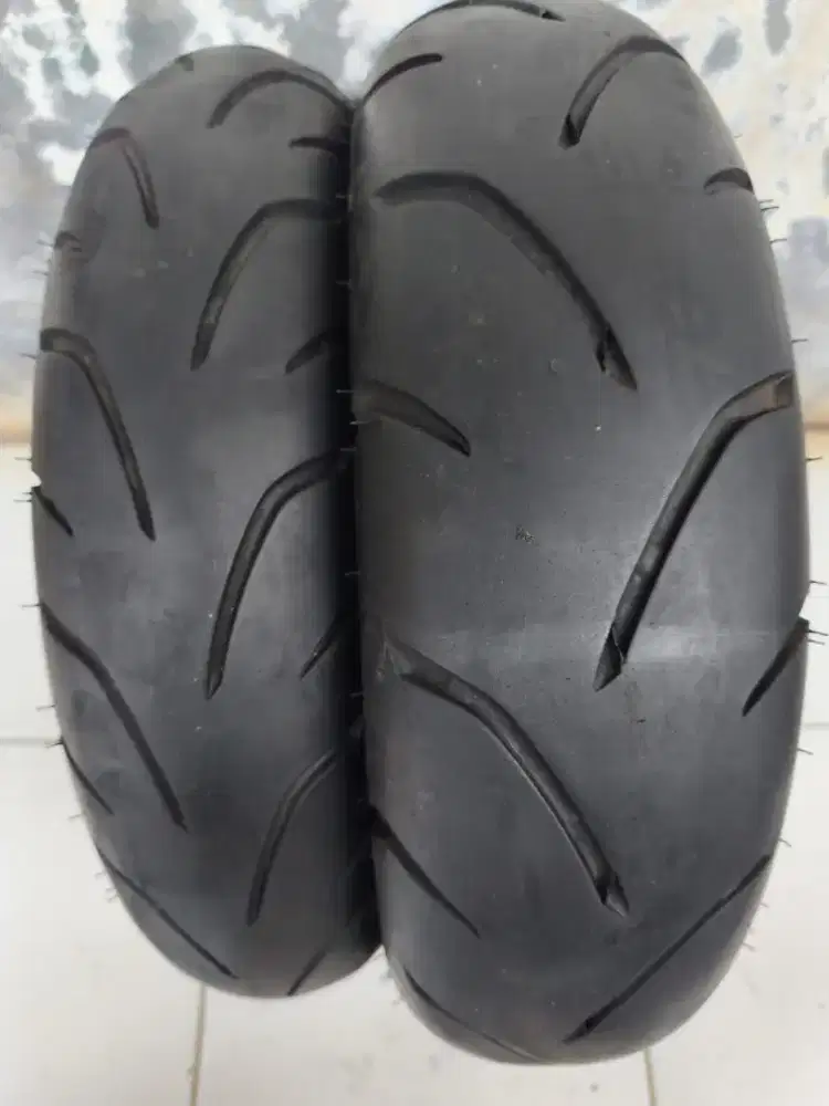 Ban n-max sepasang ban motor Yamaha n-max copotan original