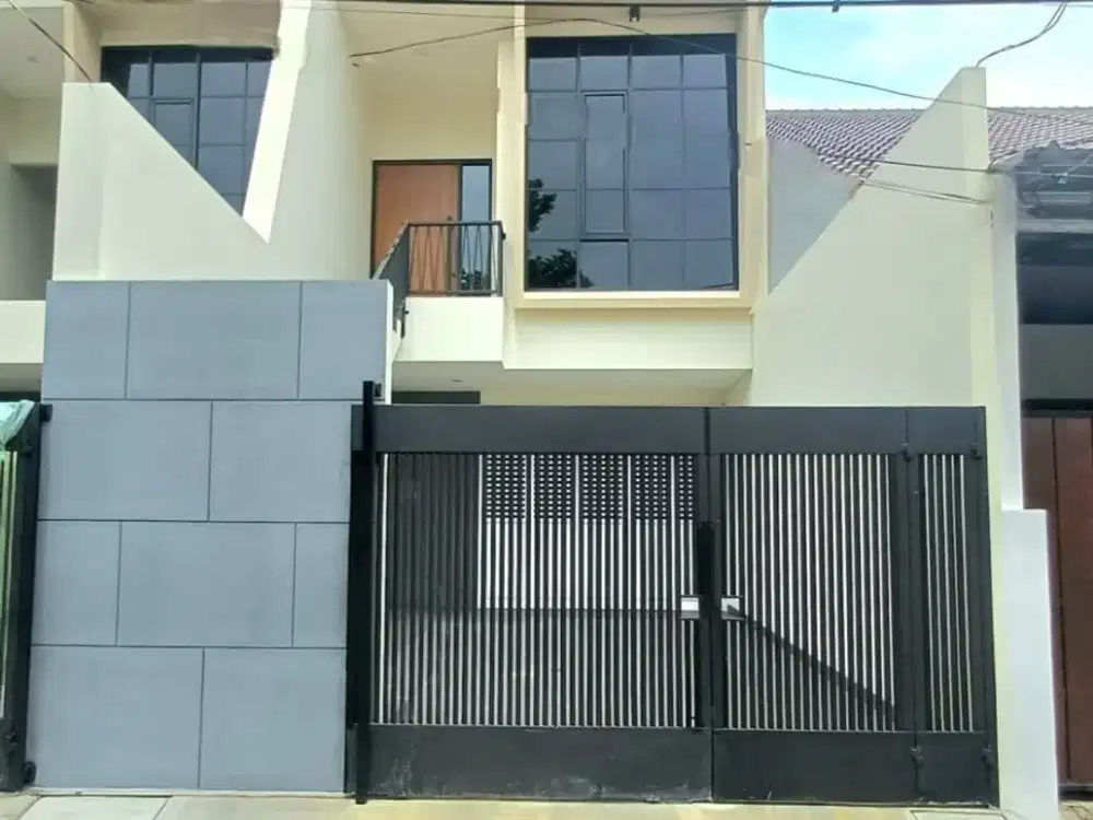 Rumah Baru 3 Lantai, Modern, Nyaman, Strategis, Tomang, Jakarta Barat