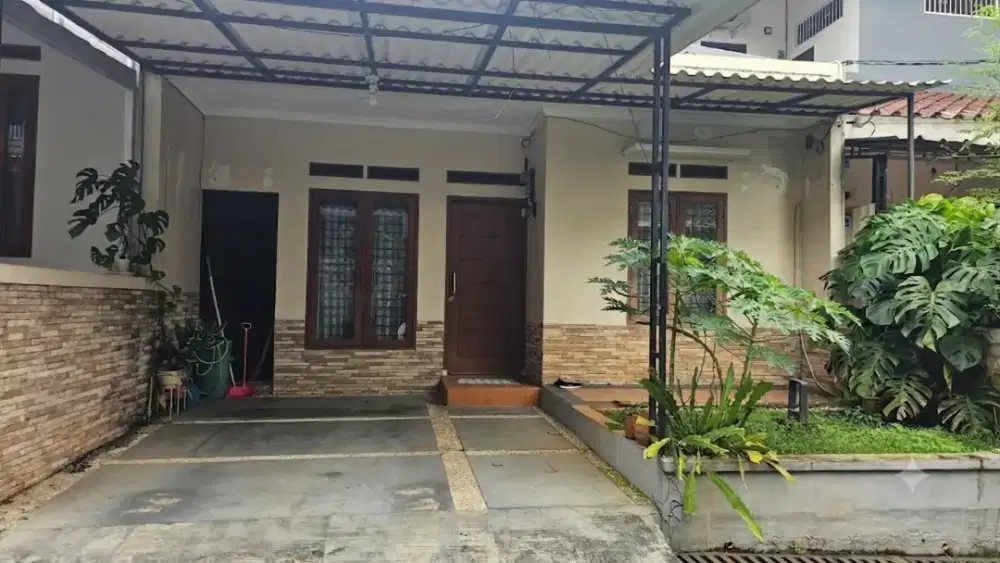 DIJUAL RUMAH SIAP HUNI DEKAT STASIUN
