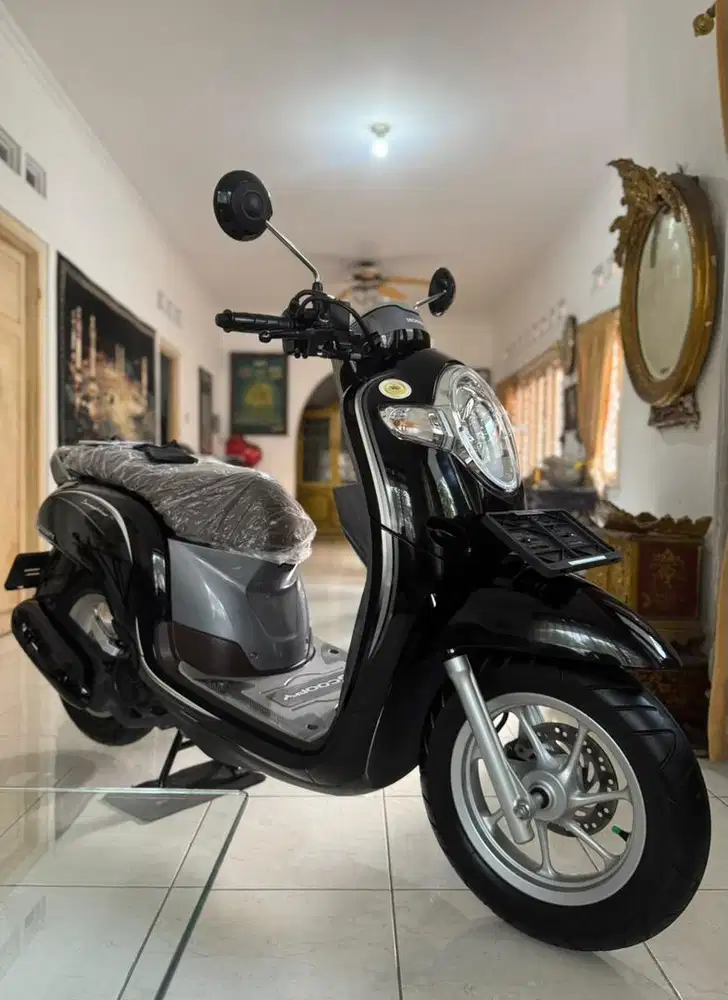 HONDA SCOOPY 2018 LOW KM