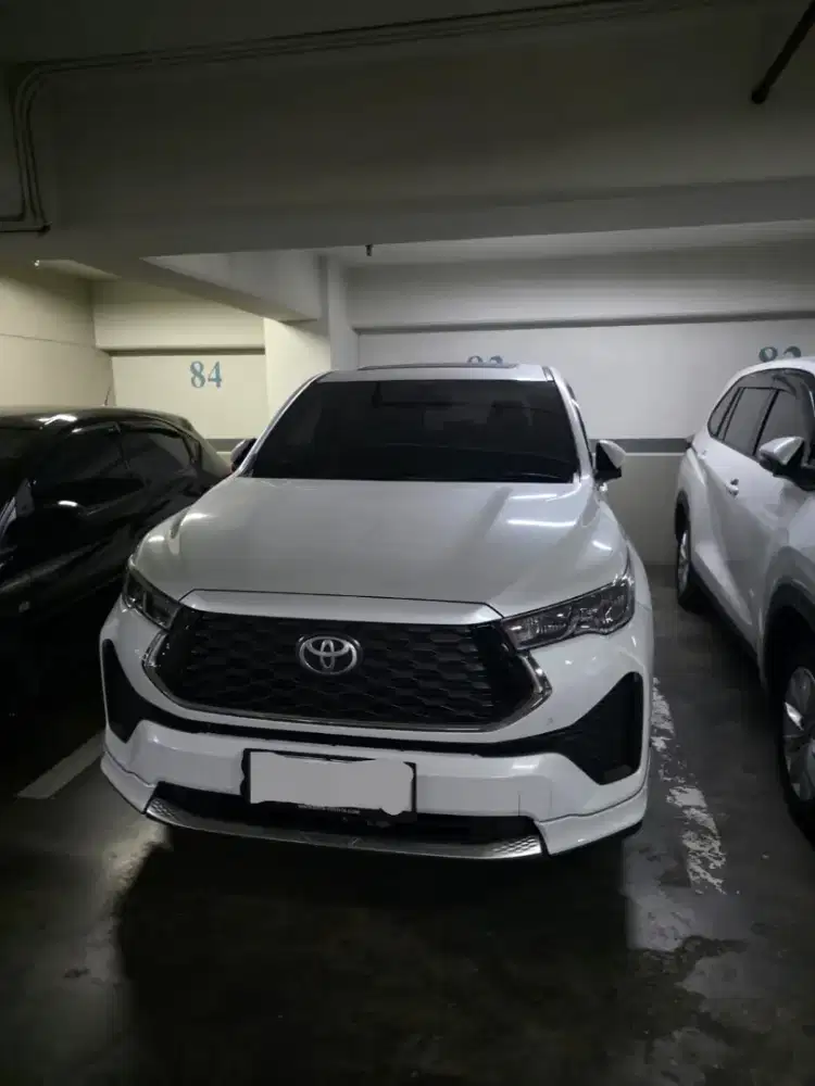 Innova Zenix V Hybrid