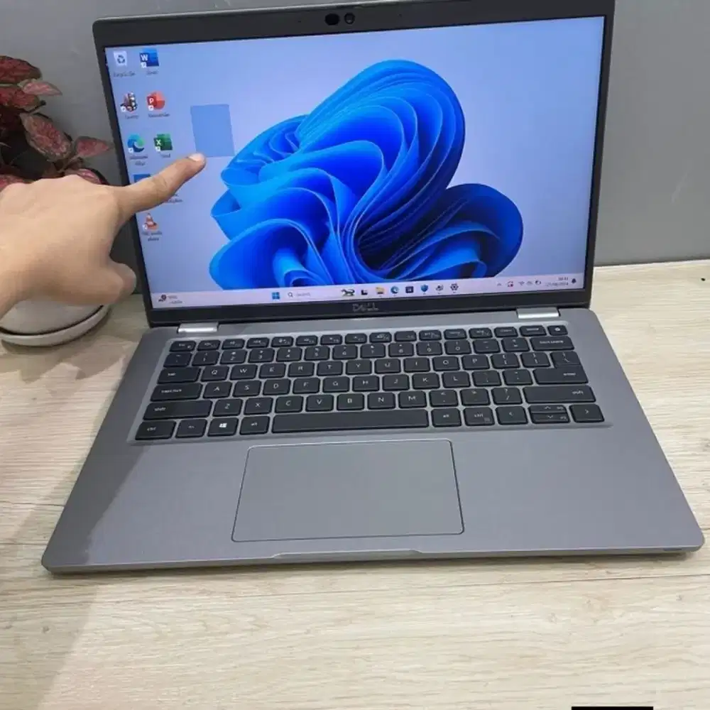 Dell Latitude 5320 – Laptop Premium, Ringkas, Kencang