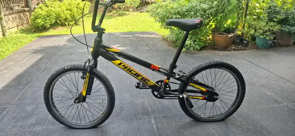 Sepeda Pacific BMX