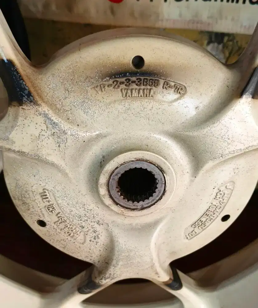 Velg Racing Original Yamaha Aerox OEM (Bawaan Pabrik) – Bekas Pakai