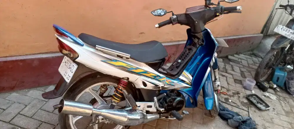 Fizr 2004 lengkap hidup tinggal gas