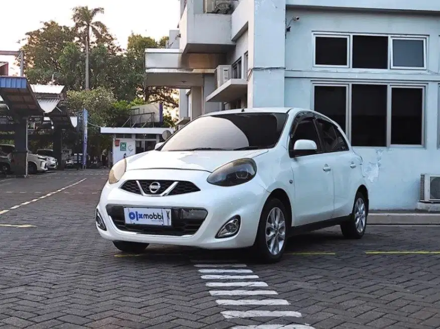 Nissan
March 1.2 XS Bensin-AT
OTOMATIS-2014