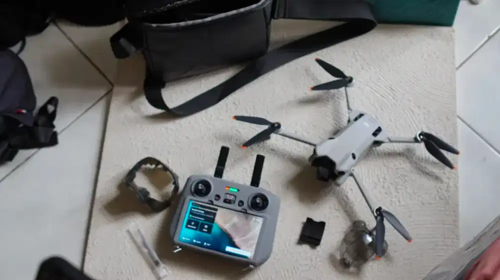 BU DIJUAL DRONE DJI MINI 4 FULLSET INCLUDE BOX DAN BAG HARGA NEGO