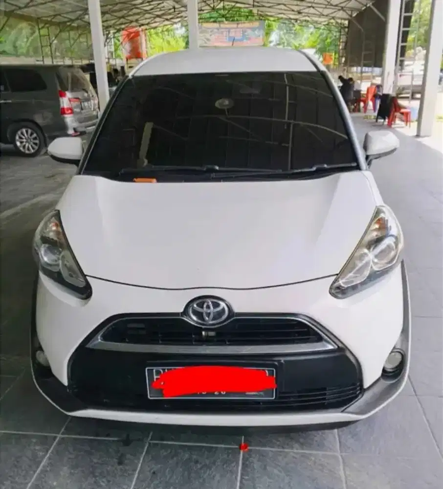 Toyota Sienta manual 2016